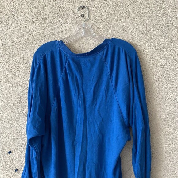 Chaser Women Top Blue Pink Floyd Logo Pullover Sweatshirt Rock Sweater 70's Rock - Picture 10 of 12